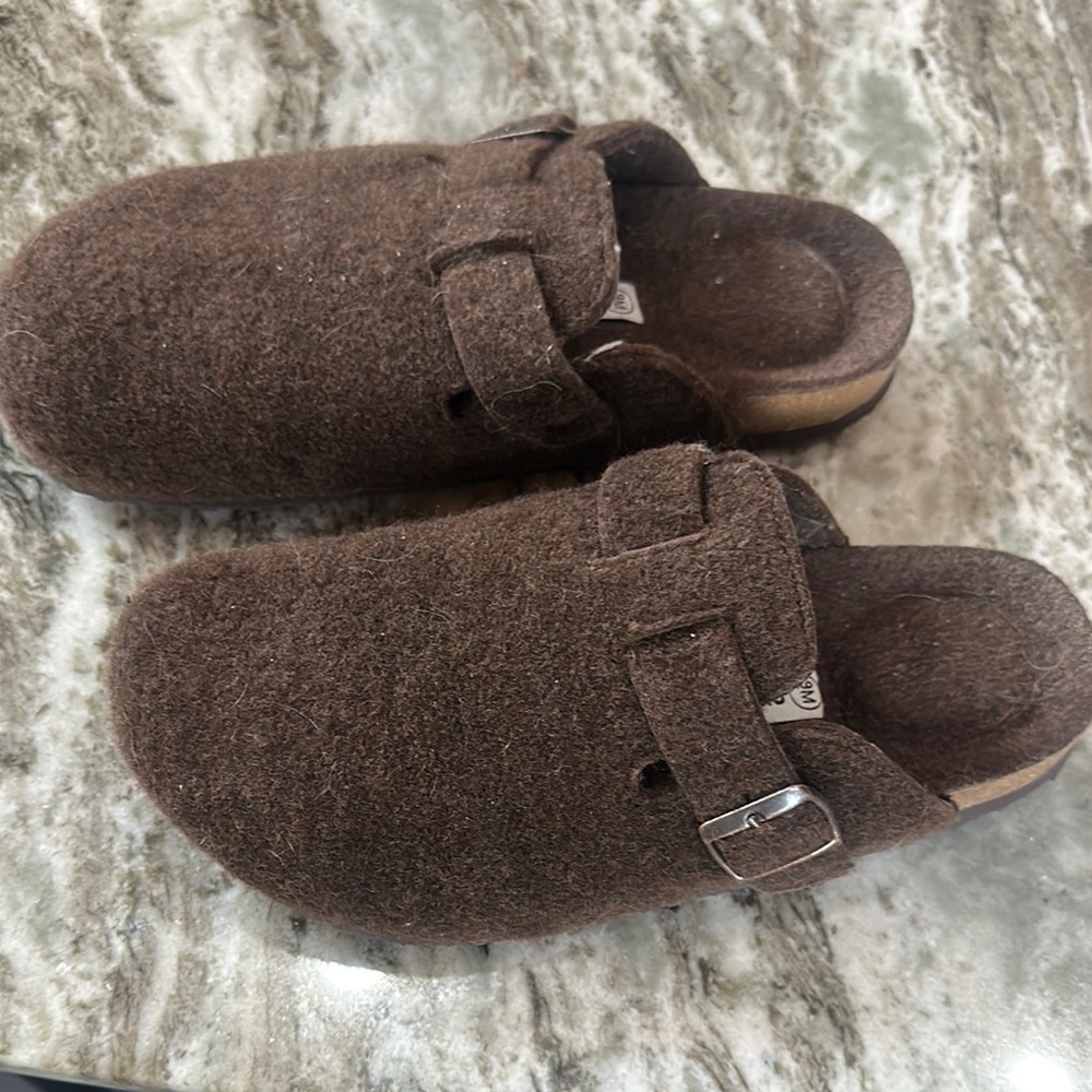 Women’s Cushionaire (Marshall’s) Brown Clog Shoes 9M